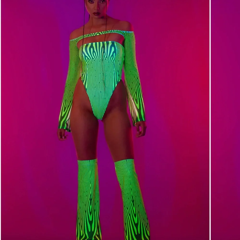 NEON/UV Electrique 3-Piece Set Green Striped Off-Shoulder Bodysuit - Picture 3 of 3
